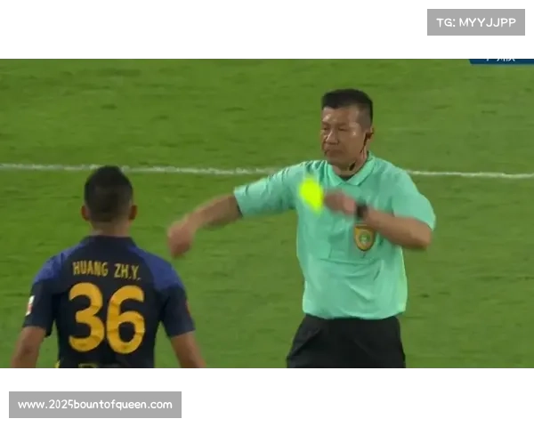 马赛坚持快速反击,依靠边路速度与简洁长传制造威胁